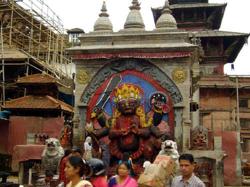 4katmandu.jpg (336947 byte)