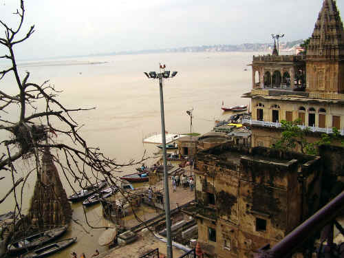 5benares 022.jpg (1082254 byte)