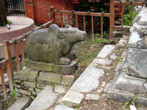 7katmandu.jpg (293561 byte)