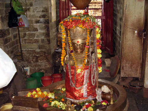 8katmandu.jpg (285480 byte)