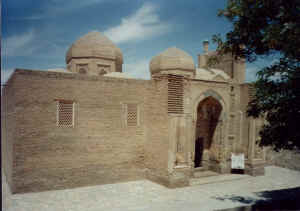oldmosque.JPG (299883 byte)