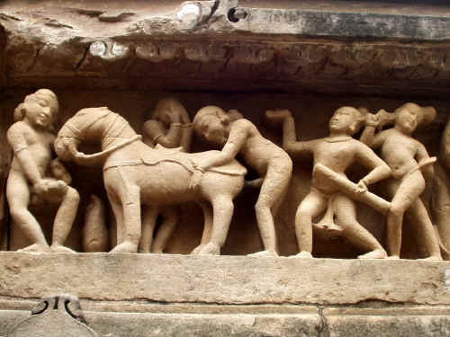 10khajurahoP6220111.jpg (558470 byte)