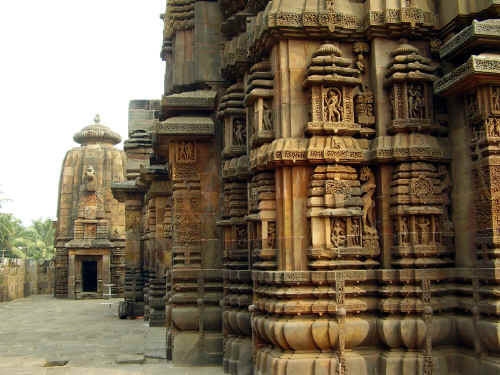 brahmeswarPC210007.jpg (434937 byte)