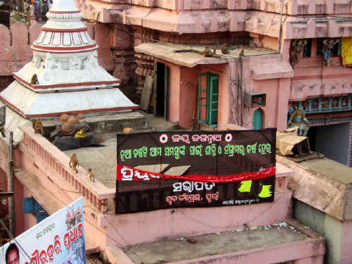 webPC240332.jpg (180697 byte)