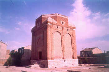 7marr.jpg (48621 byte)