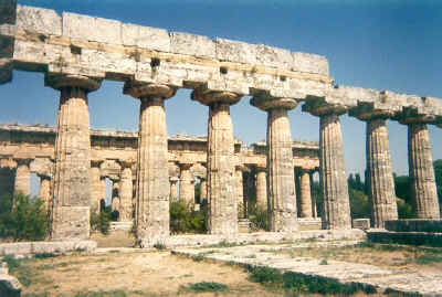 4paestum.jpg (57005 byte)