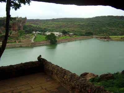 badamiP8031271.jpg (405665 byte)